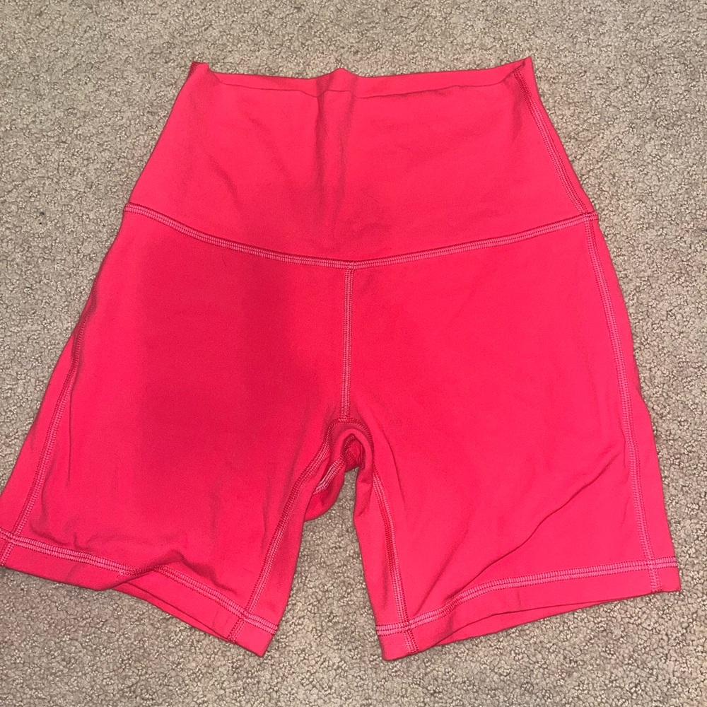 lululemon lip gloss biker shorts
